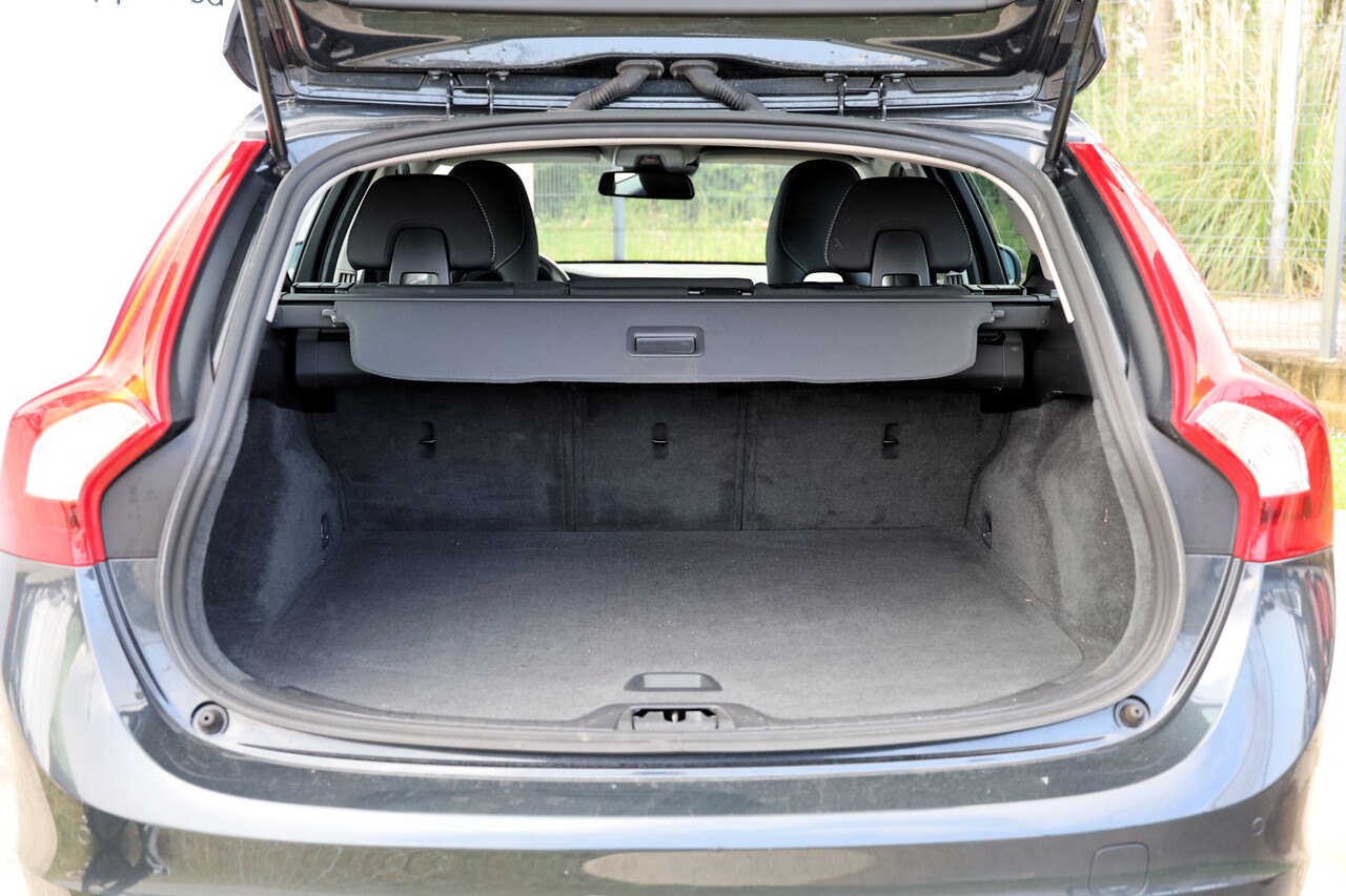 V60 D3 R-Design