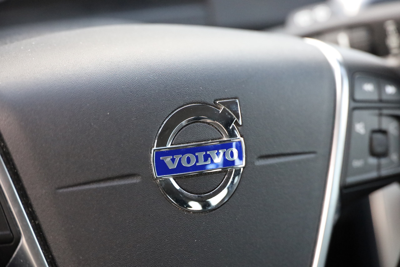 V60 D3 R-Design