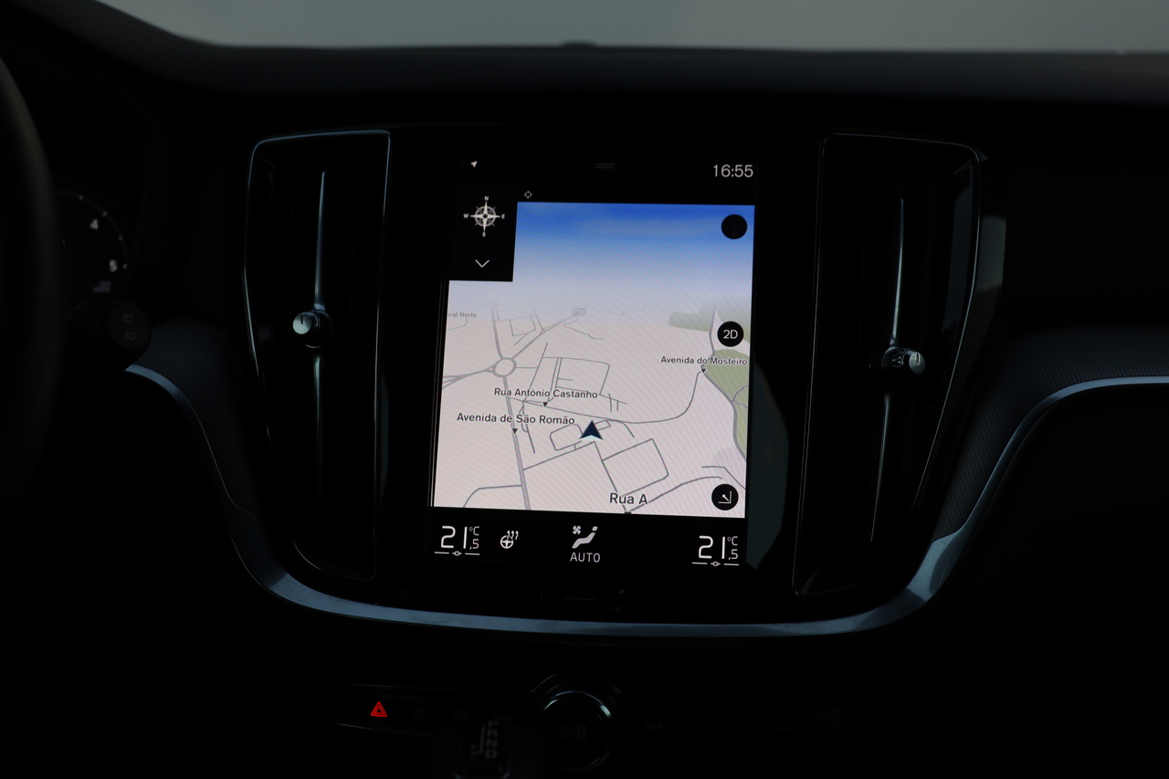 V60 D4 R-Design Geart.