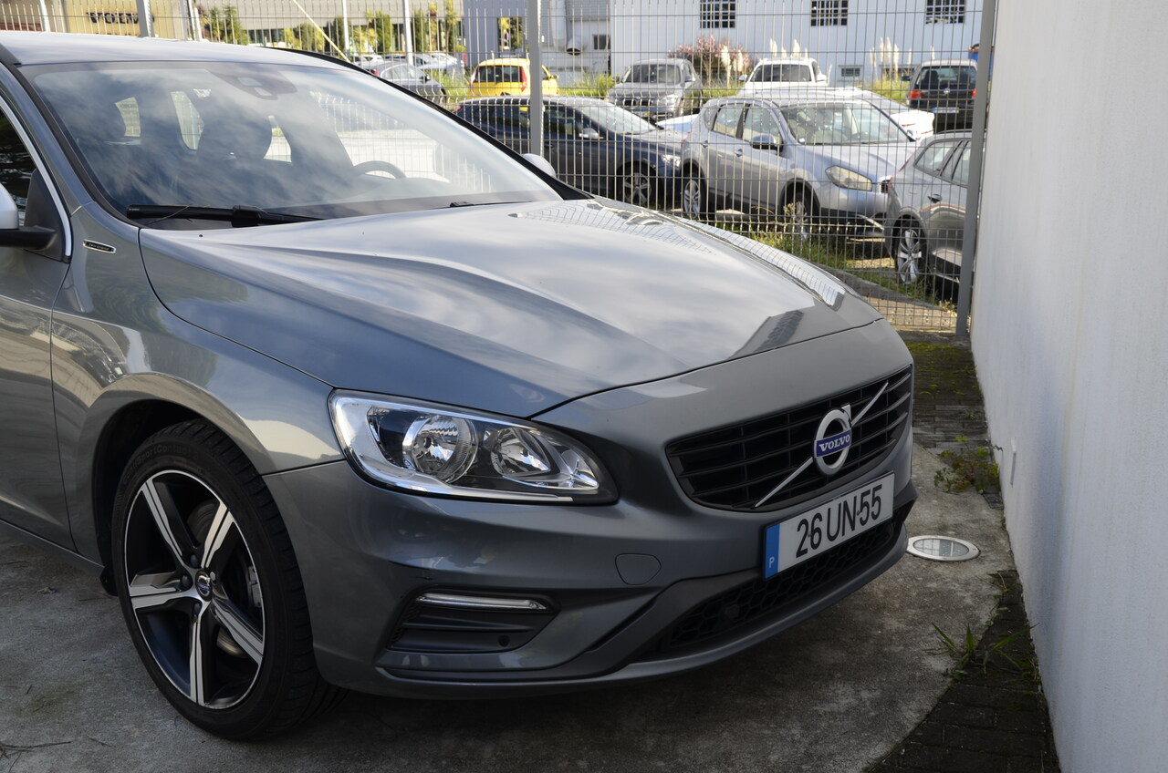 V60 D6 Hibrido Plug-in R-Design AWD Geart. 