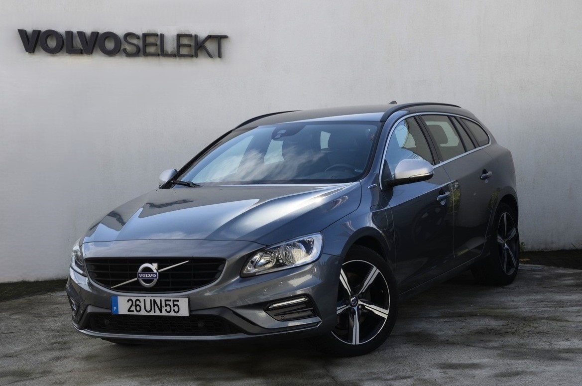 V60 D6 Hibrido Plug-in R-Design AWD Geart. 