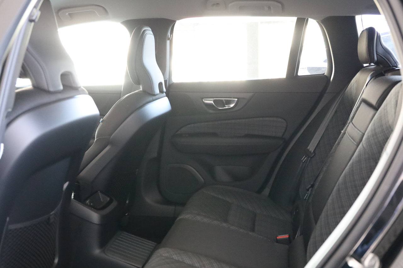 V60 T6 Hibrido Plug-in Core Bright