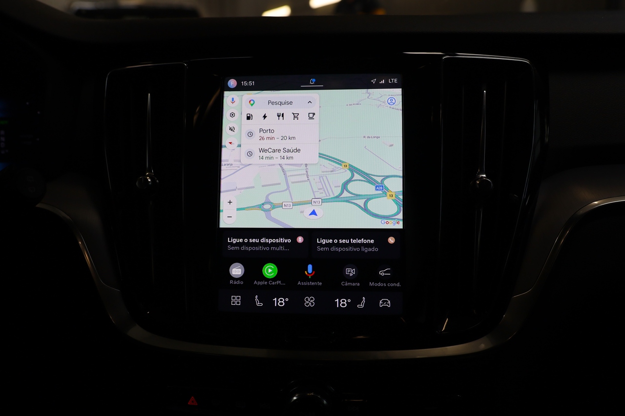V60 T6 Hibrido Plug-in Core Bright