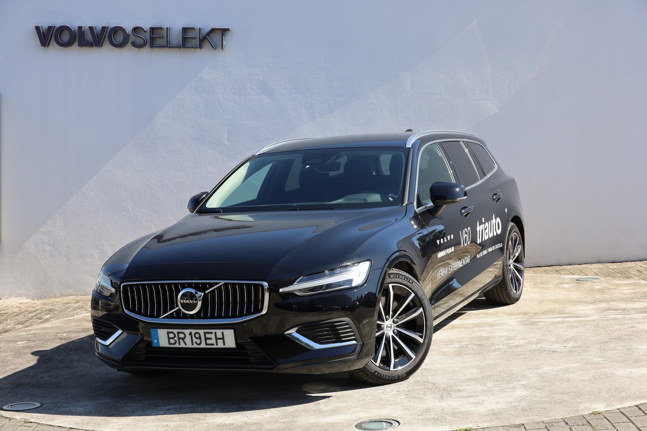 V60 T6 Hibrido Plug-in Core Bright