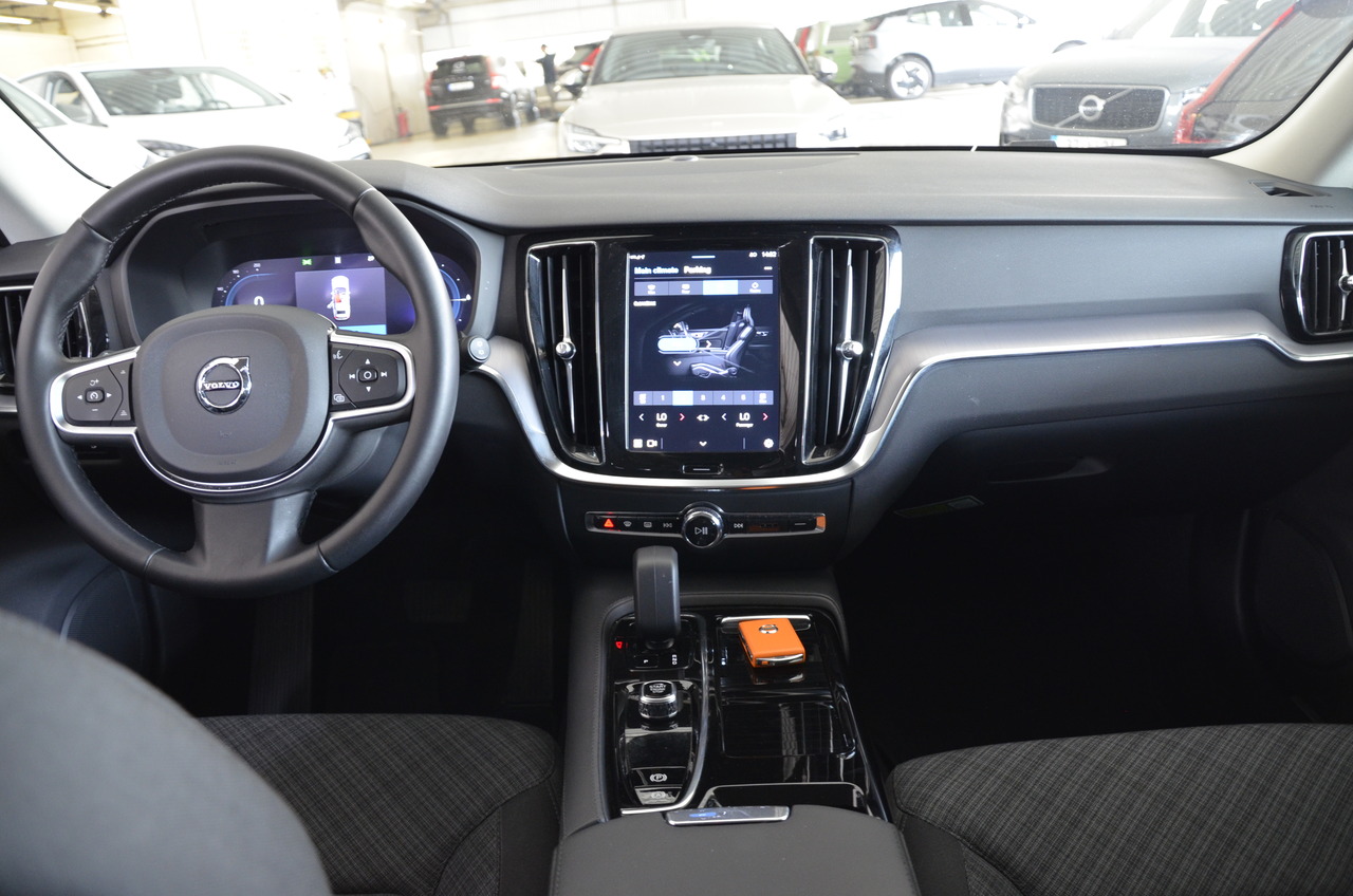 V60 T6 Hibrido Plug-in Core Bright