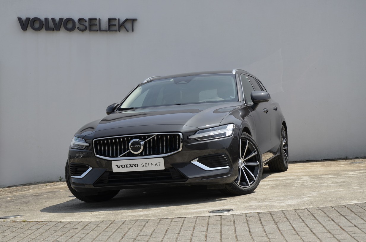 V60 T6 Hibrido Plug-in Core Bright
