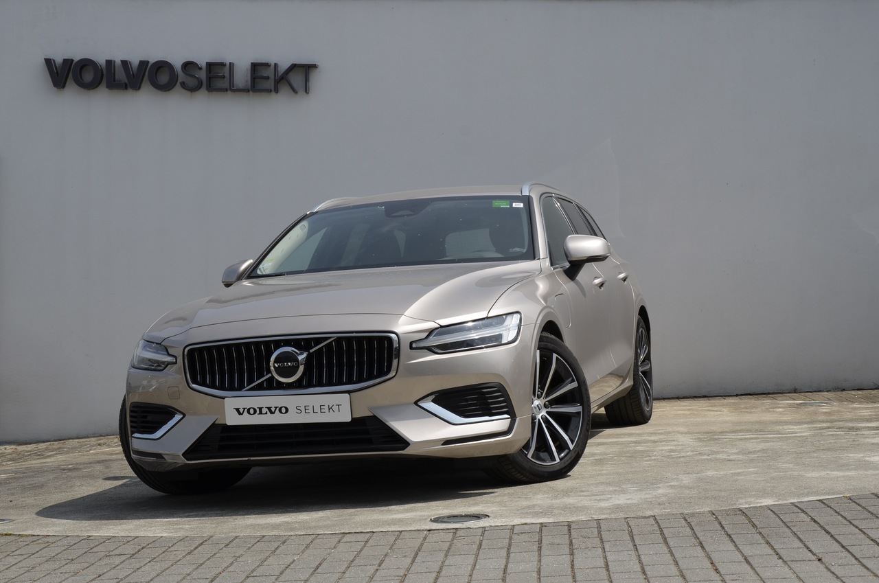 V60 T6 Hibrido Plug-in Core Bright