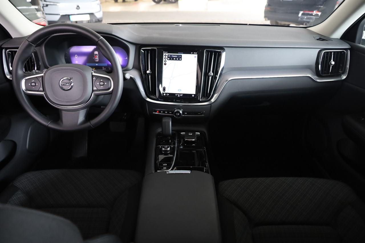 V60 T6 Hibrido Plug-in Core Bright