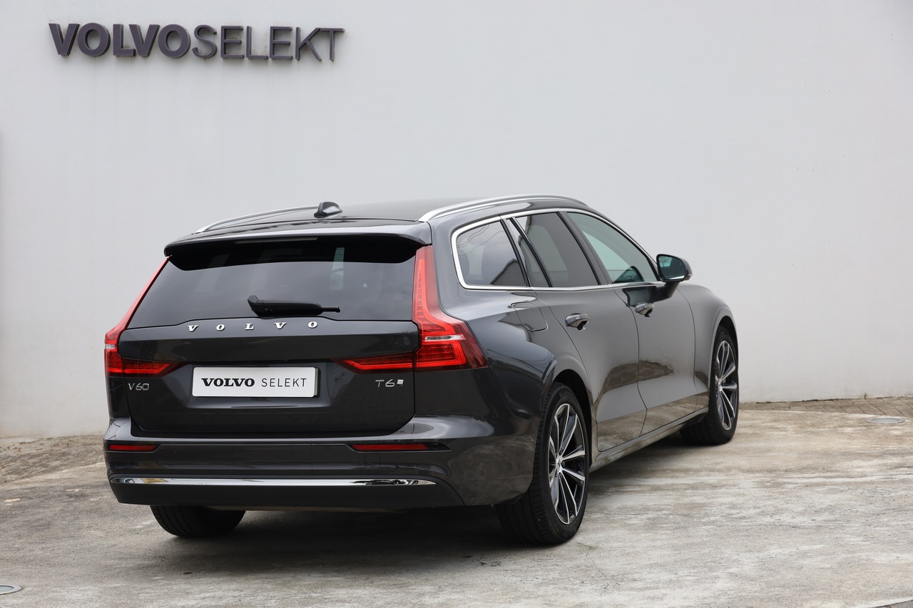 V60 T6 Hibrido Plug-in Core Bright