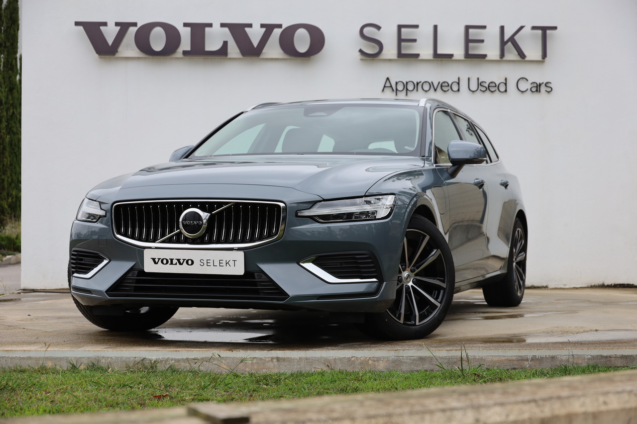 V60 T6 Hibrido Plug-in Core Bright Geart. AWD