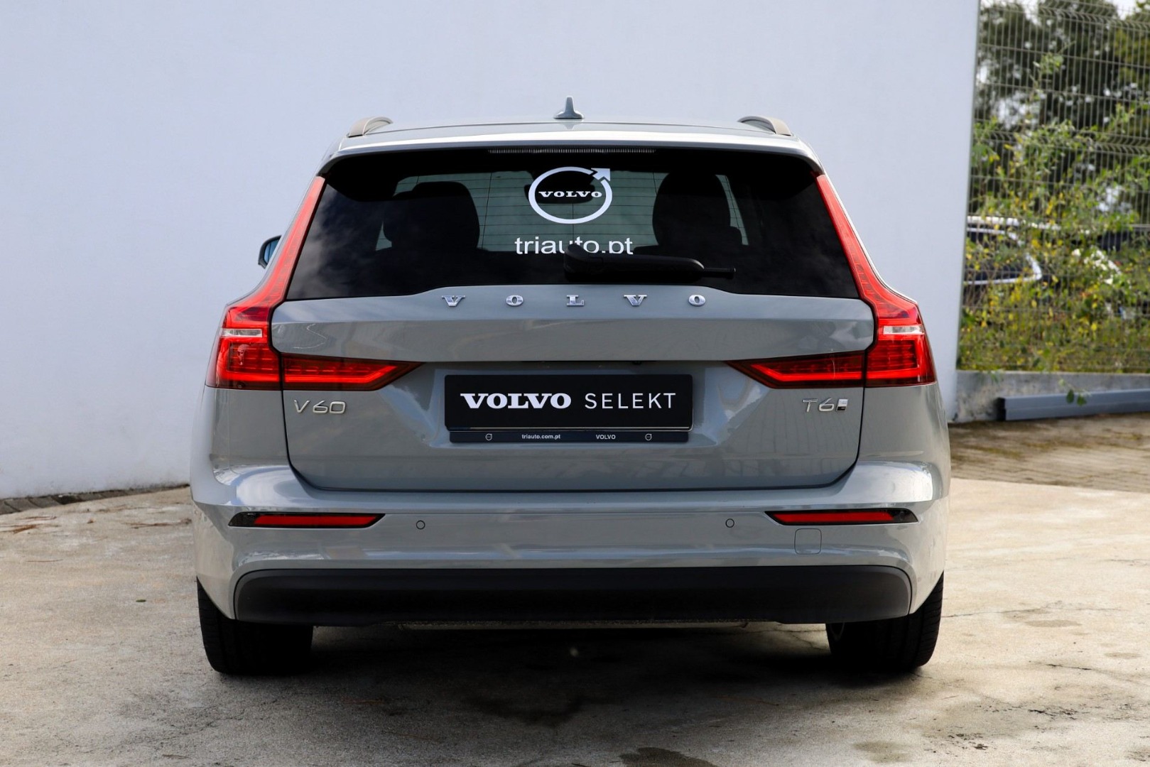 V60 T6 Hibrido Plug-in Core