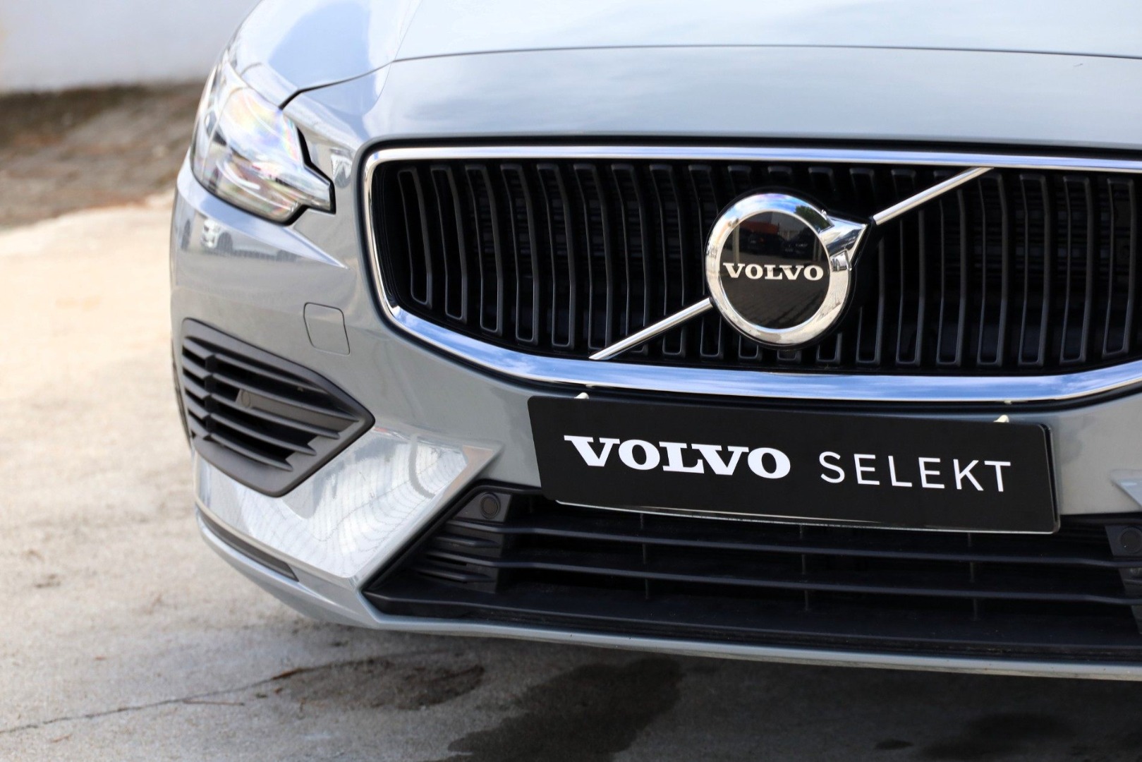 V60 T6 Hibrido Plug-in Core