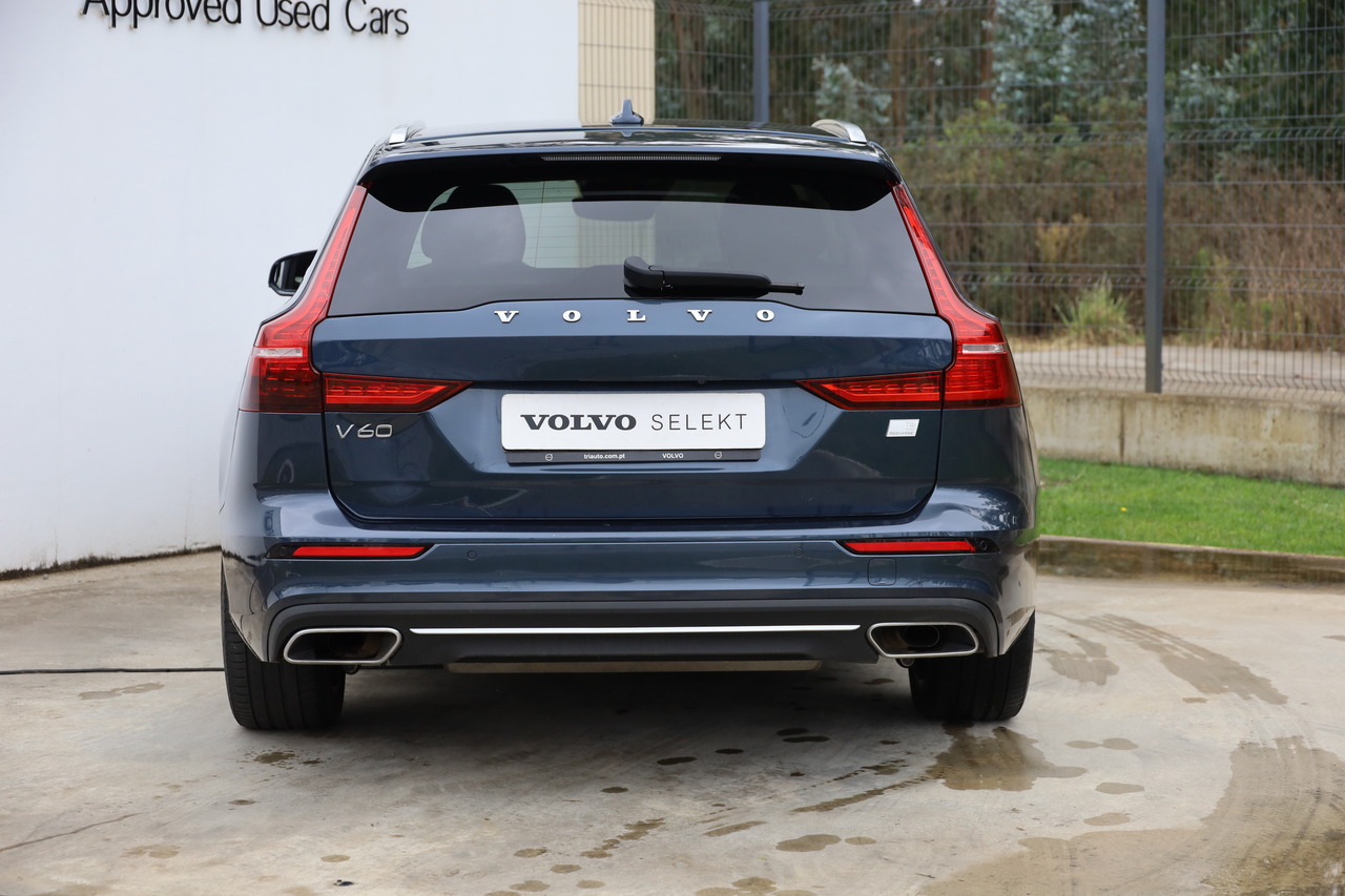 V60 T6 Hibrido Plug-in Inscription Expression AWD