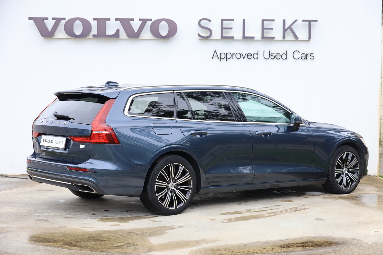 V60 T6 Hibrido Plug-in Inscription Expression AWD