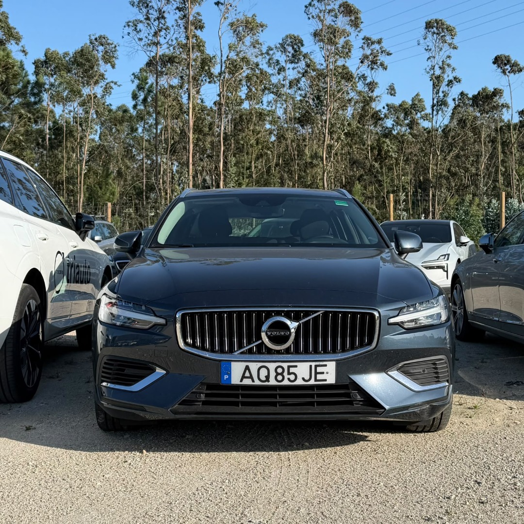 V60 T6 Hibrido Plug-in Inscription Expression Geart. AWD 