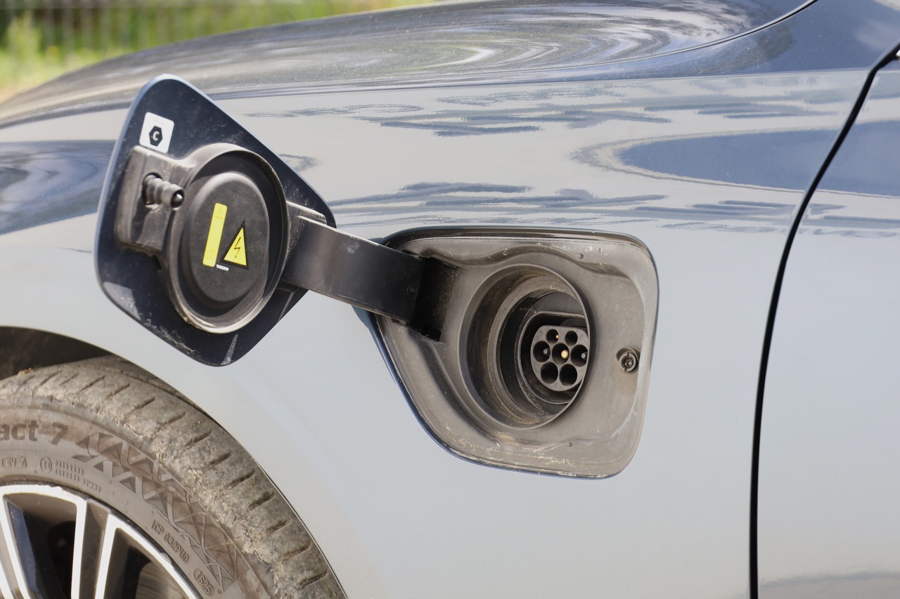 V60 T6 Híbrido Plug-in Inscription 