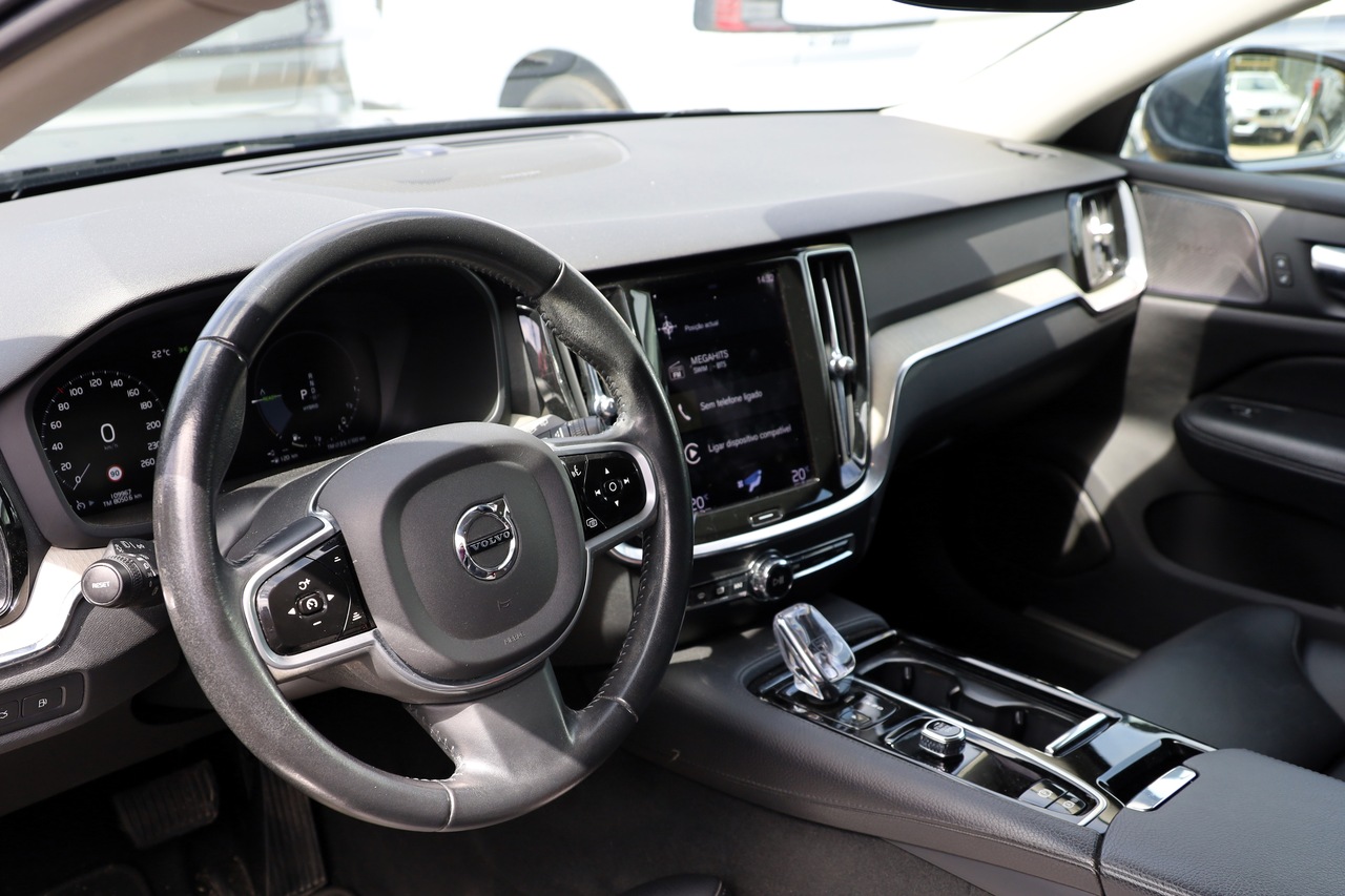 V60 T6 Híbrido Plug-in Inscription 