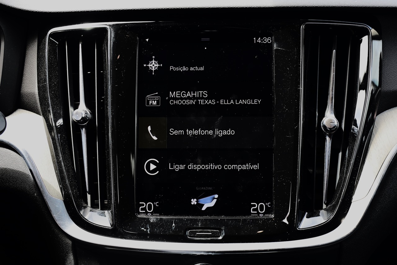 V60 T6 Híbrido Plug-in Inscription 