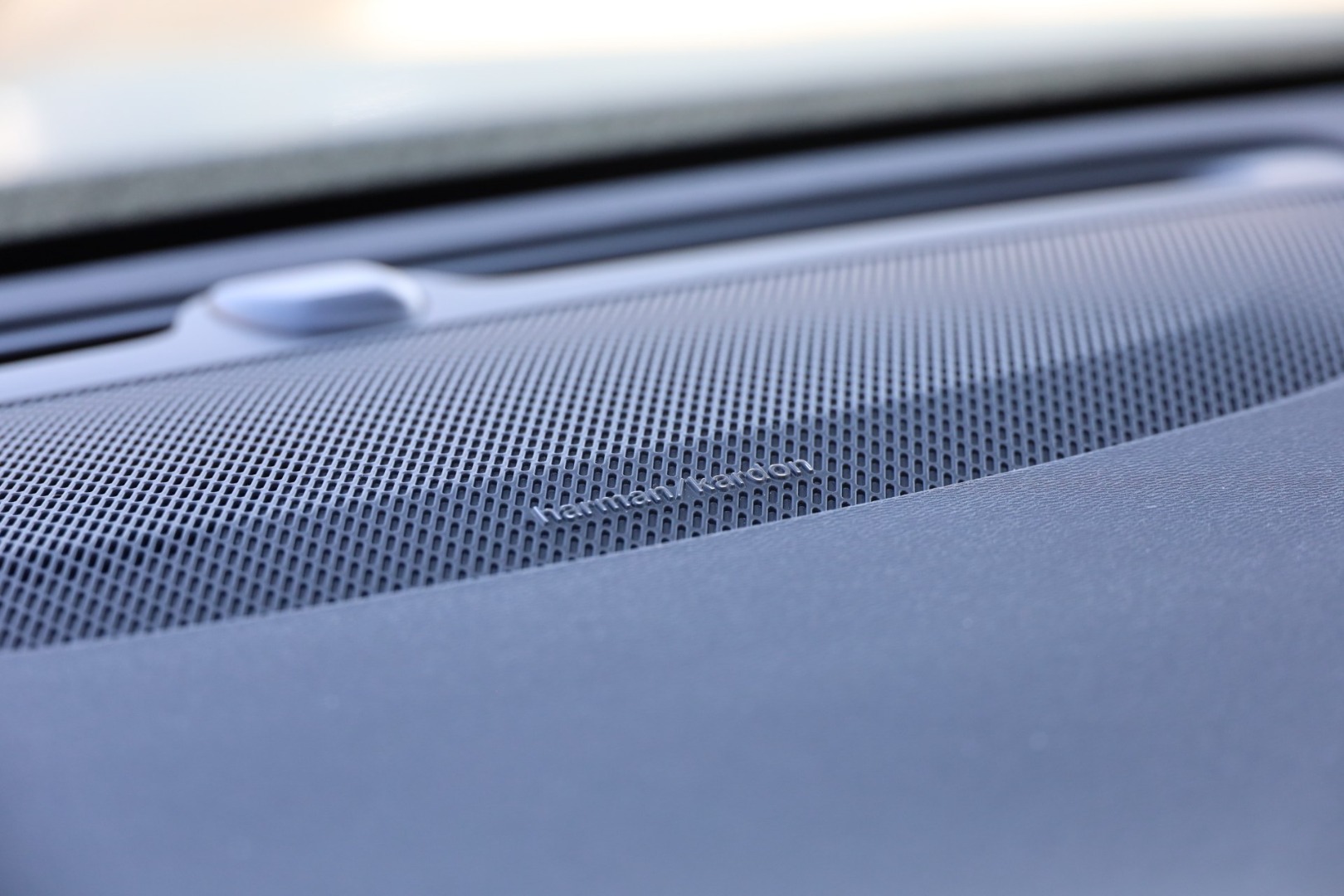 V60 T6 Hibrido Plug-in Plus Bright