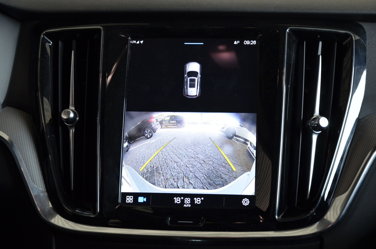 V60 T6 Hibrido Plug-in Plus Dark