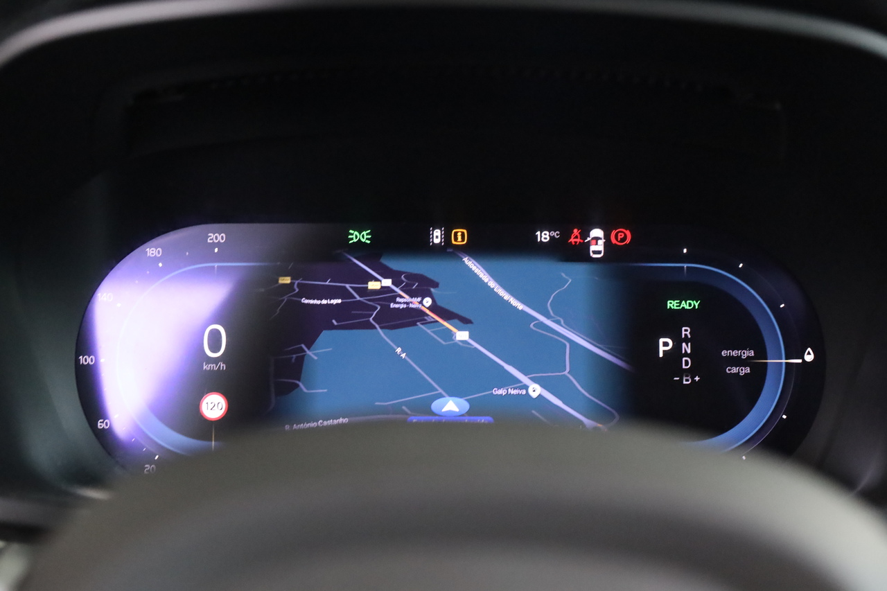 V60 T6 Hibrido Plug-in Plus Dark