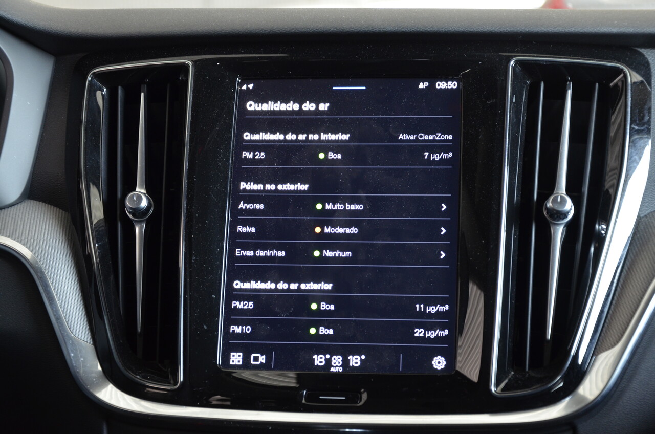 V60 T6 Hibrido Plug-in Plus Dark