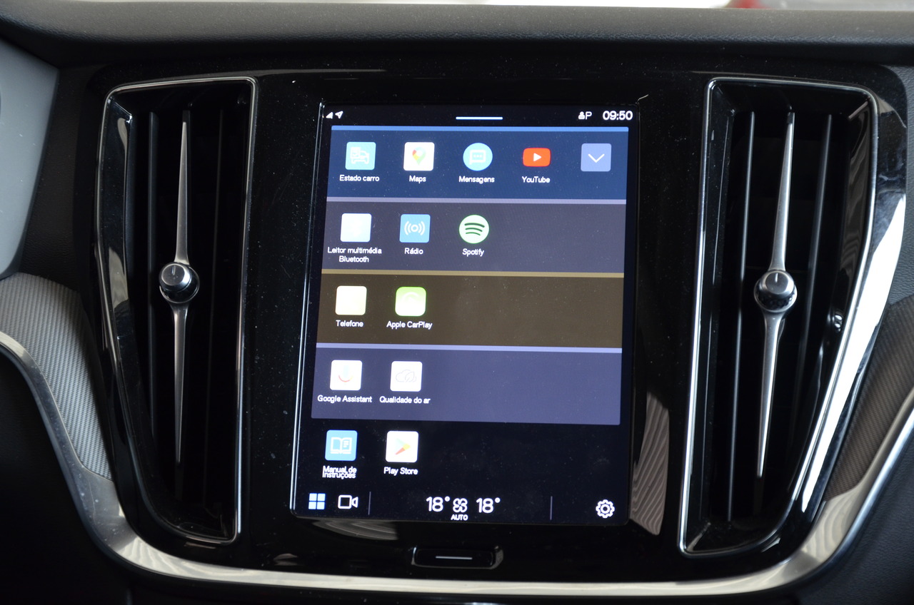 V60 T6 Hibrido Plug-in Plus Dark