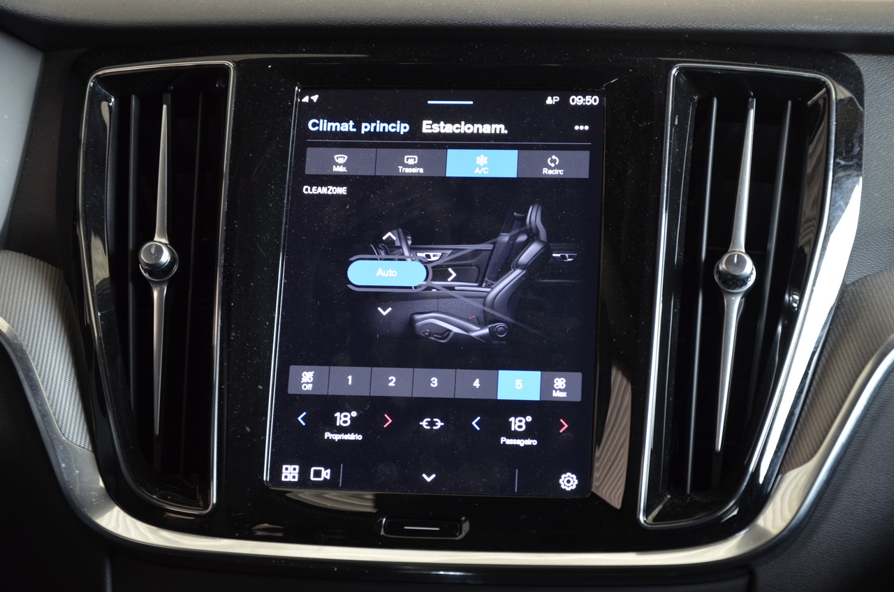 V60 T6 Hibrido Plug-in Plus Dark