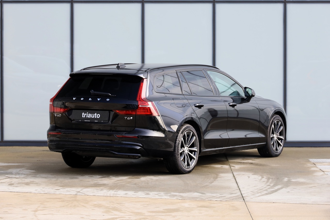 V60 T6 Hibrido Plug-in Plus Dark