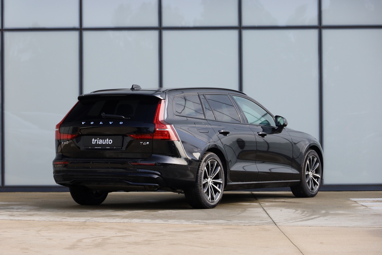 V60 T6 Hibrido Plug-in Plus Dark
