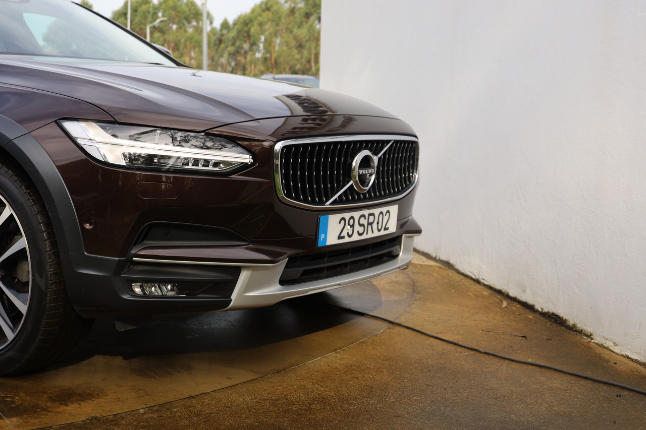 V90 Cross Country D4 Pro Geart.