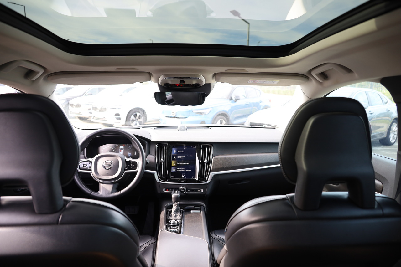 V90 Cross Country D4 Pro Geart.