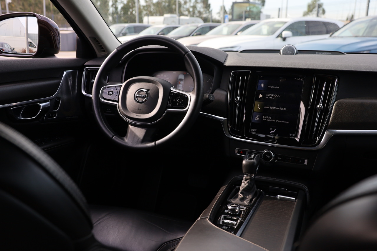 V90 Cross Country D4 Pro Geart.