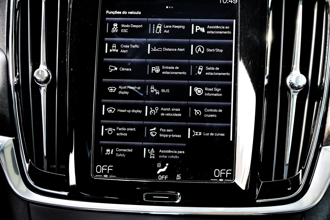 V90 Cross Country D4 Pro Geart.