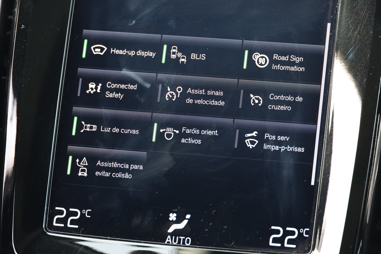 V90 Cross Country D4 Pro Geart.