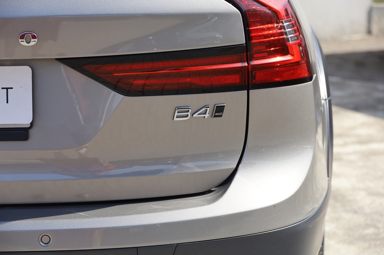 V90 Cross Country B4 Pro Geart.