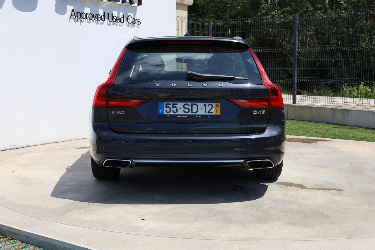 V90 D4 Inscription Geart.