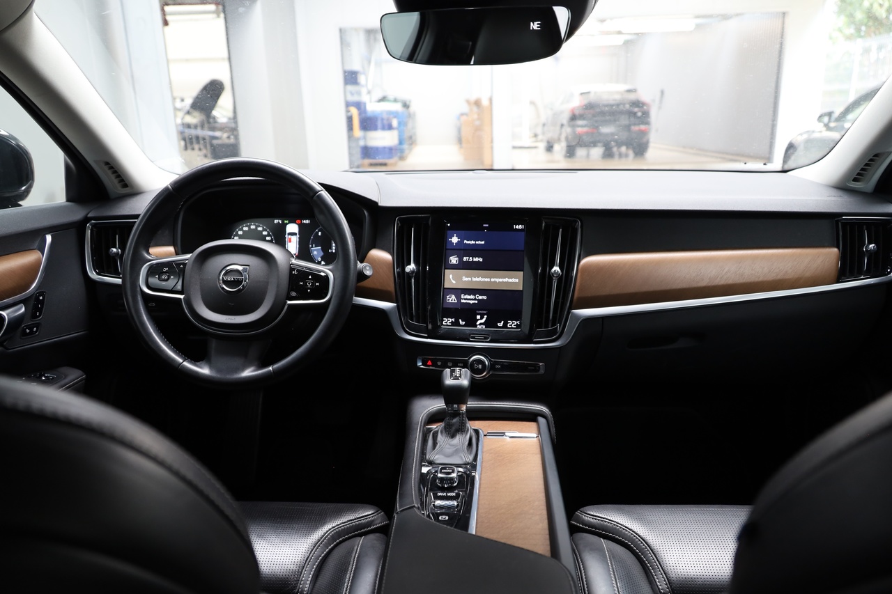 V90 D4 Inscription Geart.