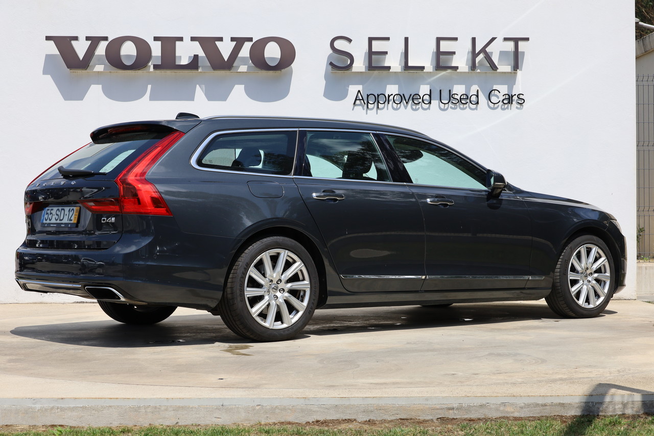V90 D4 Inscription Geart.