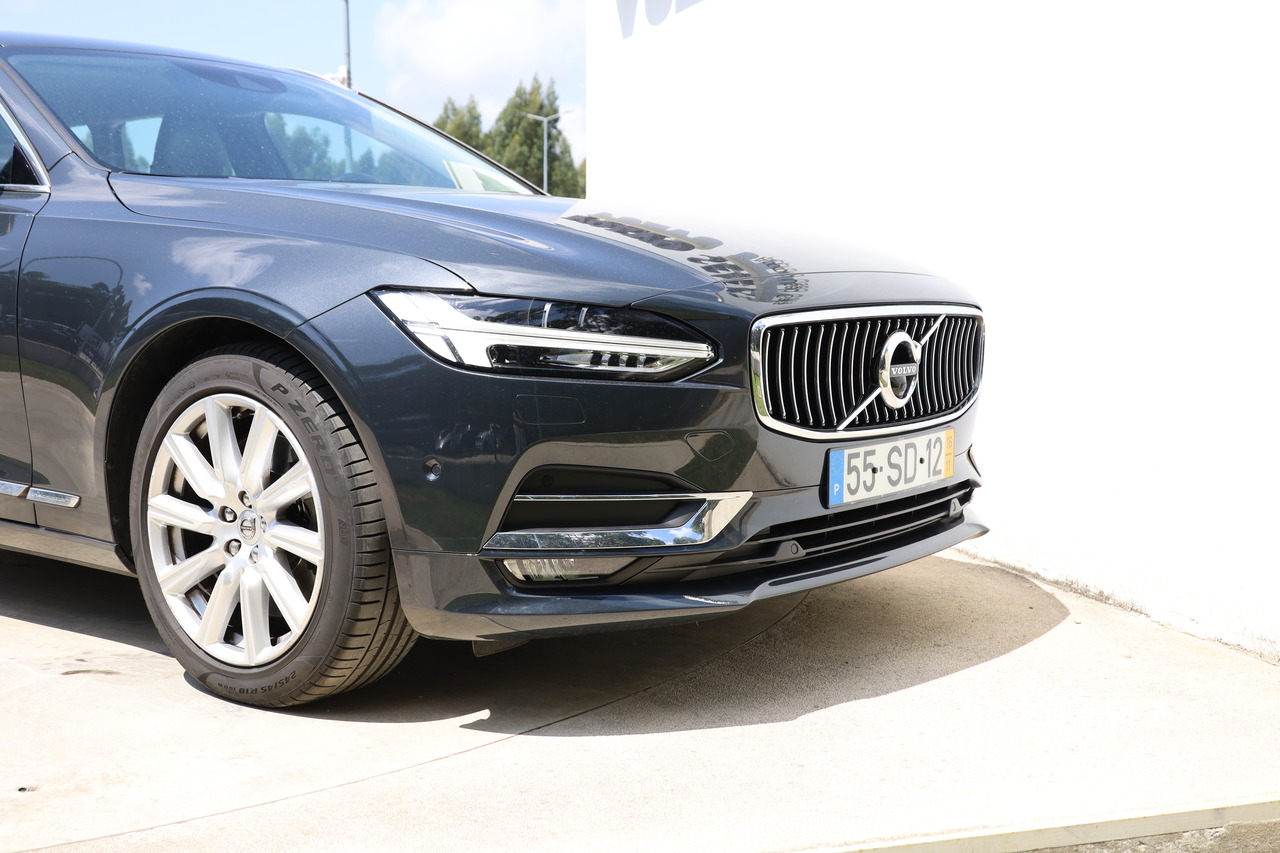 V90 D4 Inscription Geart.