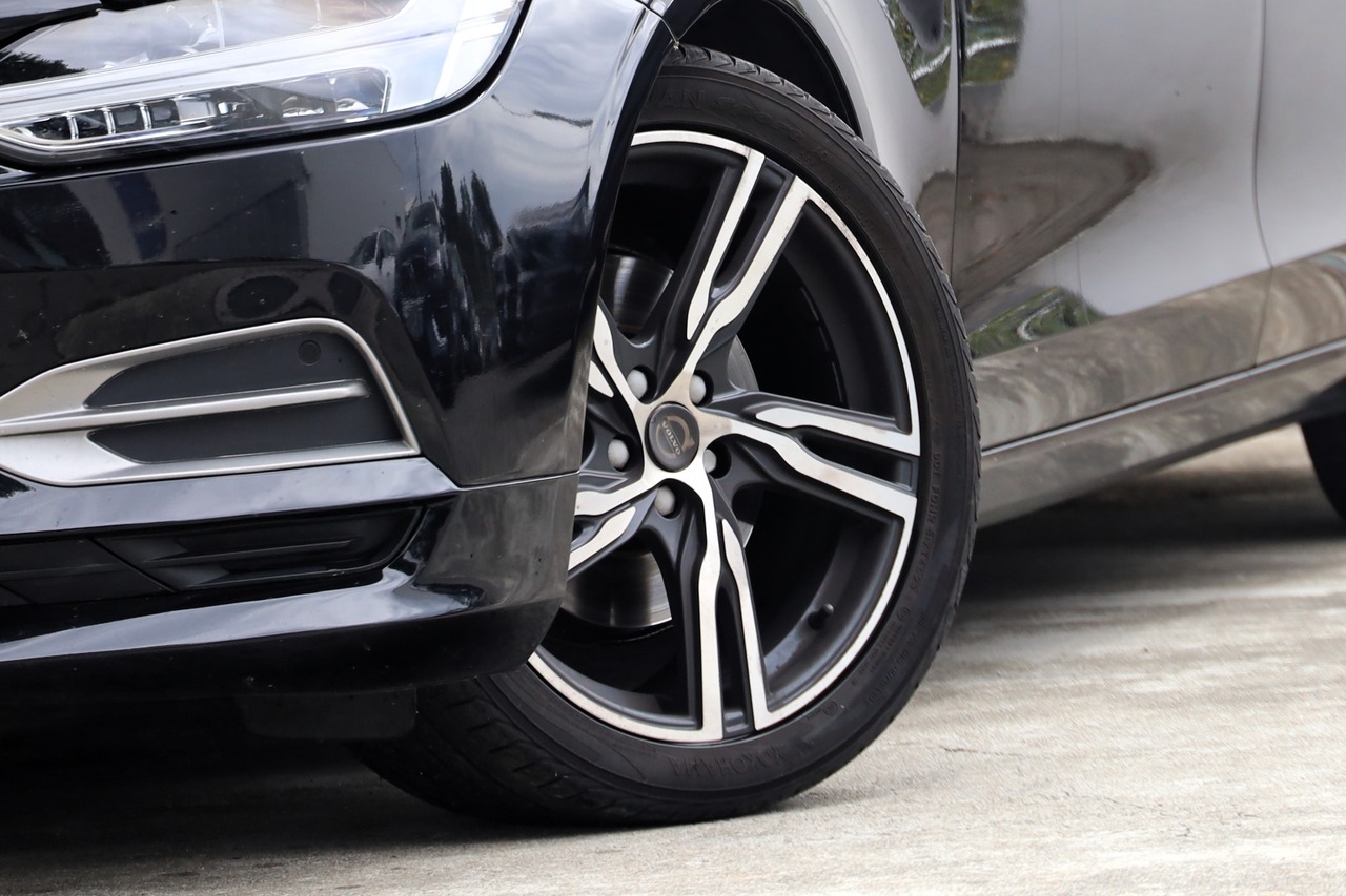 V90 D4 Momentum Geart.