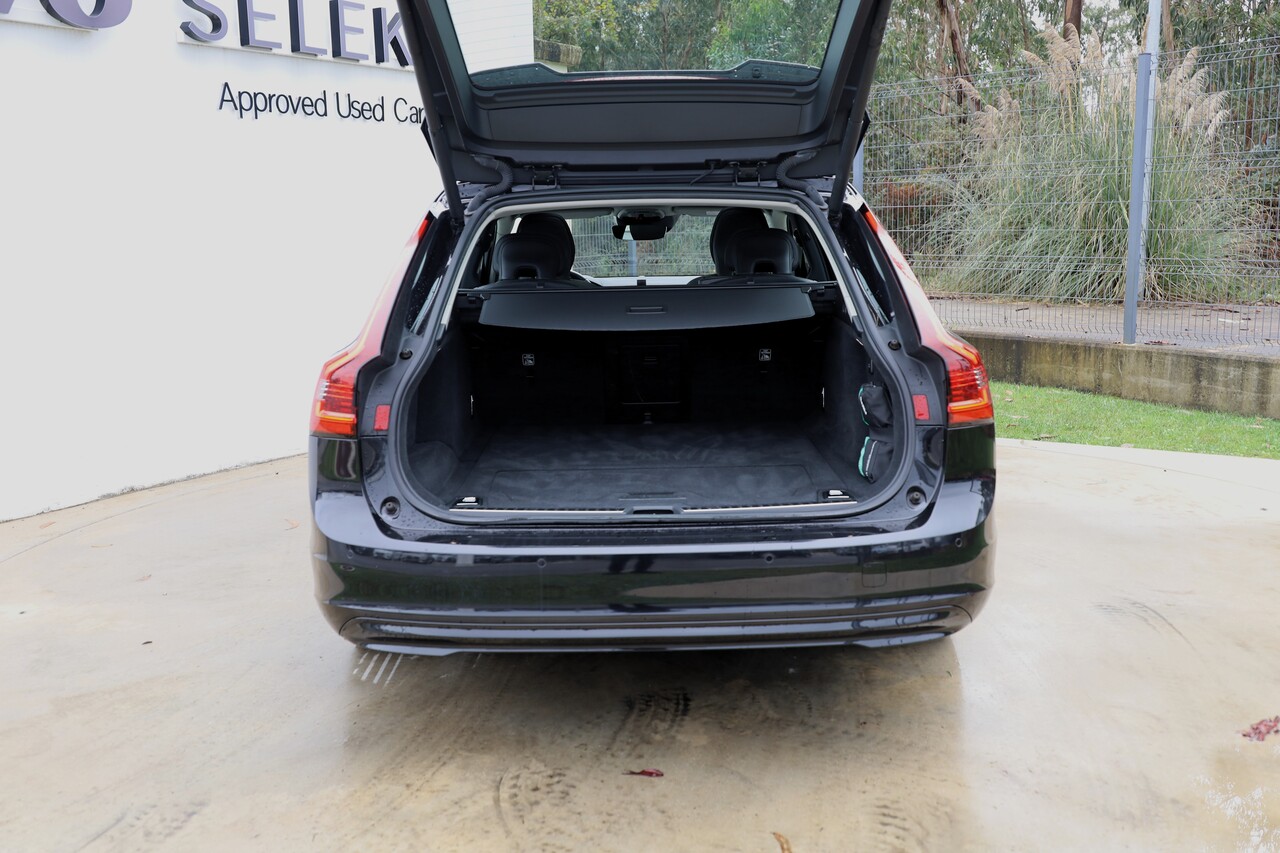 V90 D4 Momentum Plus Geart.