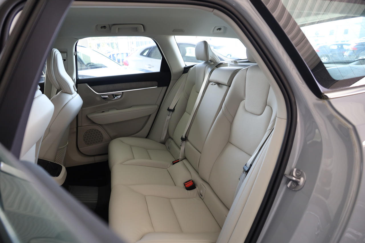 V90 T6 Híbrido Plug-in, Elétrico/Gasolina, Core Bright