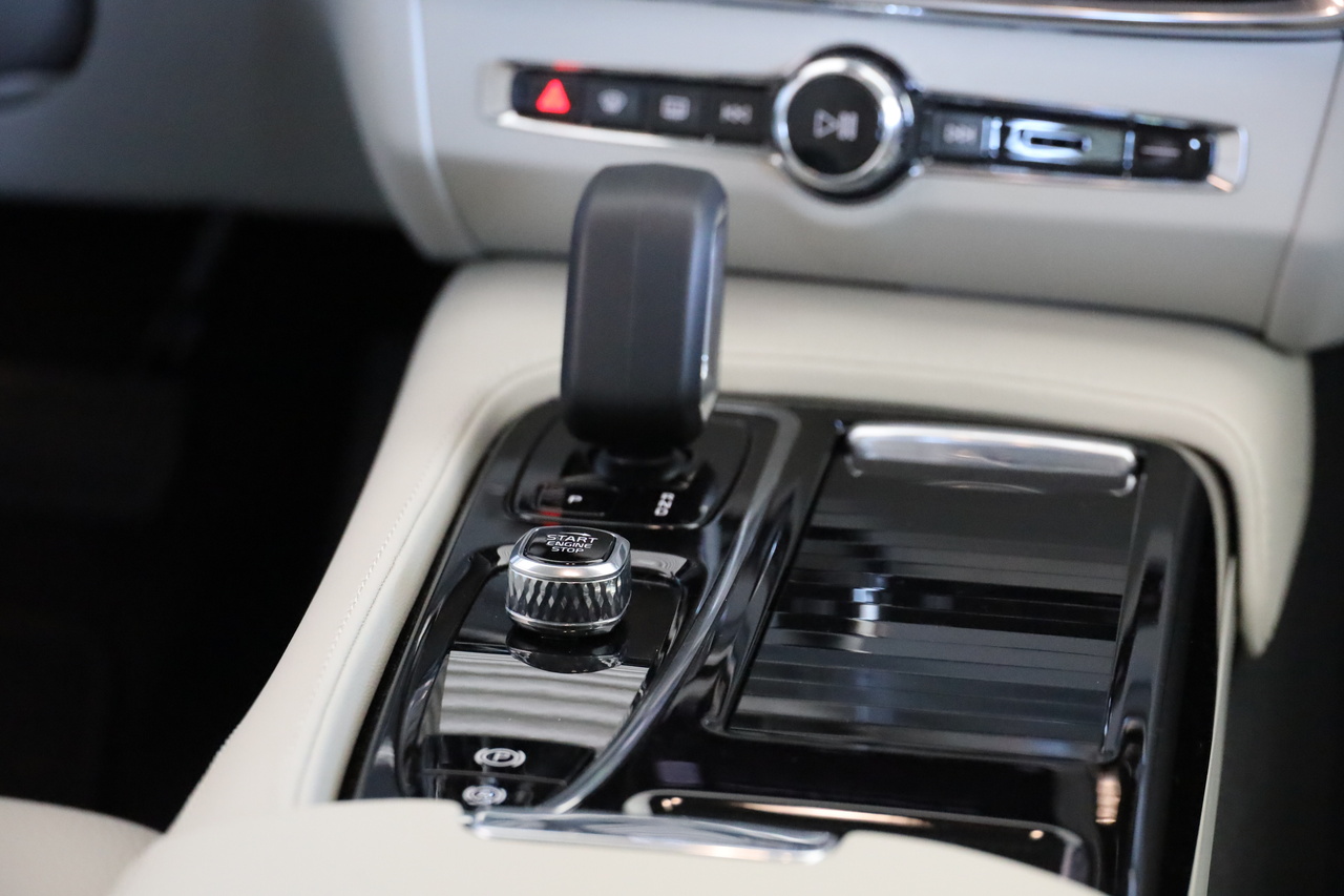 V90 T6 Híbrido Plug-in, Elétrico/Gasolina, Core Bright