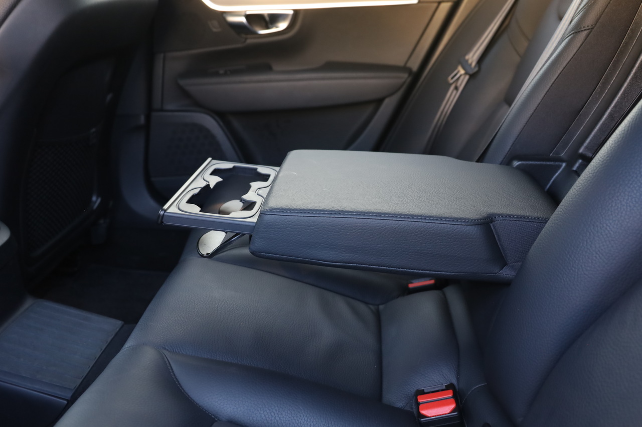 V90 T6 Híbrido Plug-in, Elétrico/Gasolina, Plus Dark