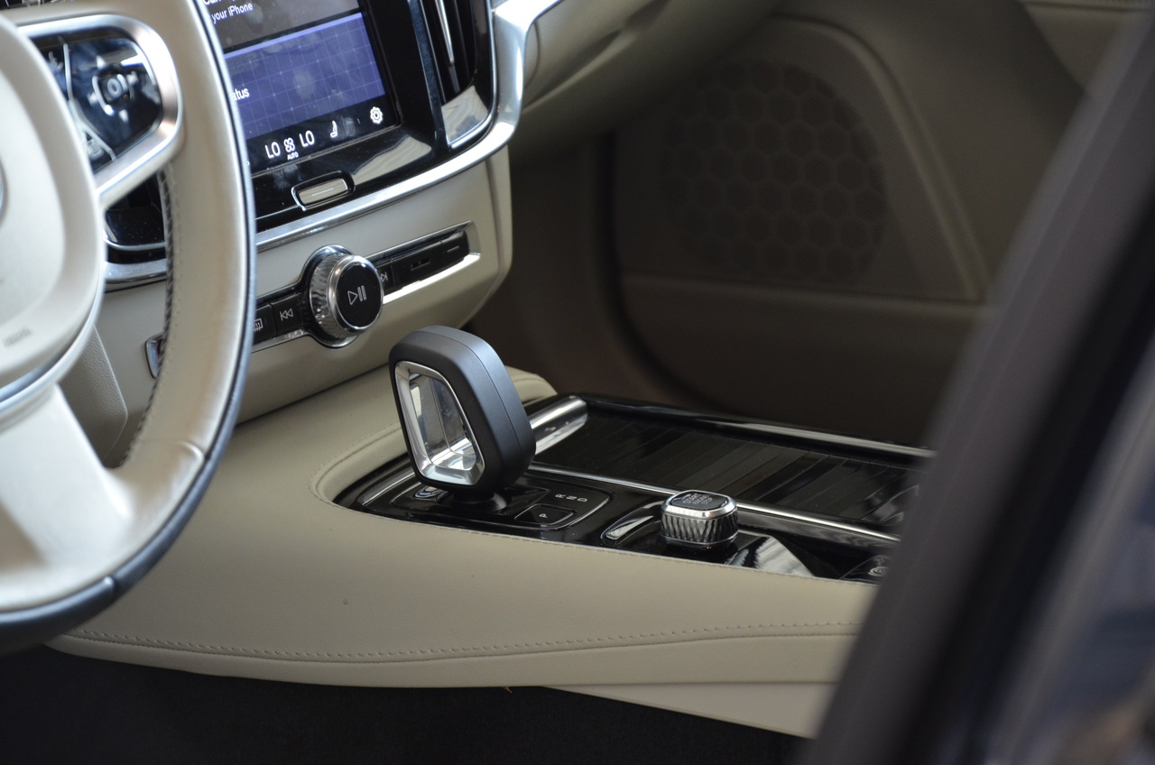 V90 T6 Híbrido Plug-in, Elétrico/Gasolina, Plus Dark