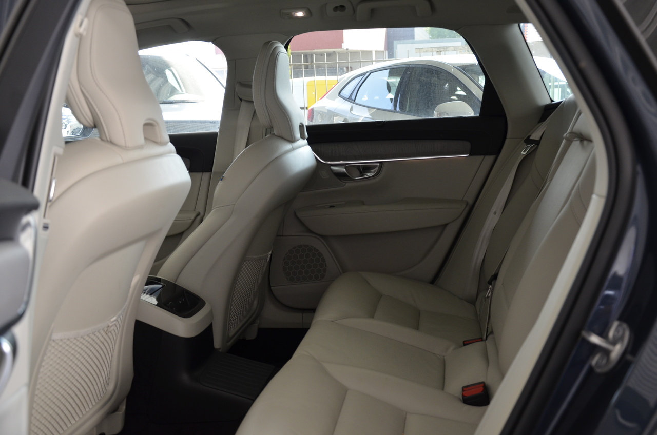 V90 T6 Híbrido Plug-in, Elétrico/Gasolina, Plus Dark