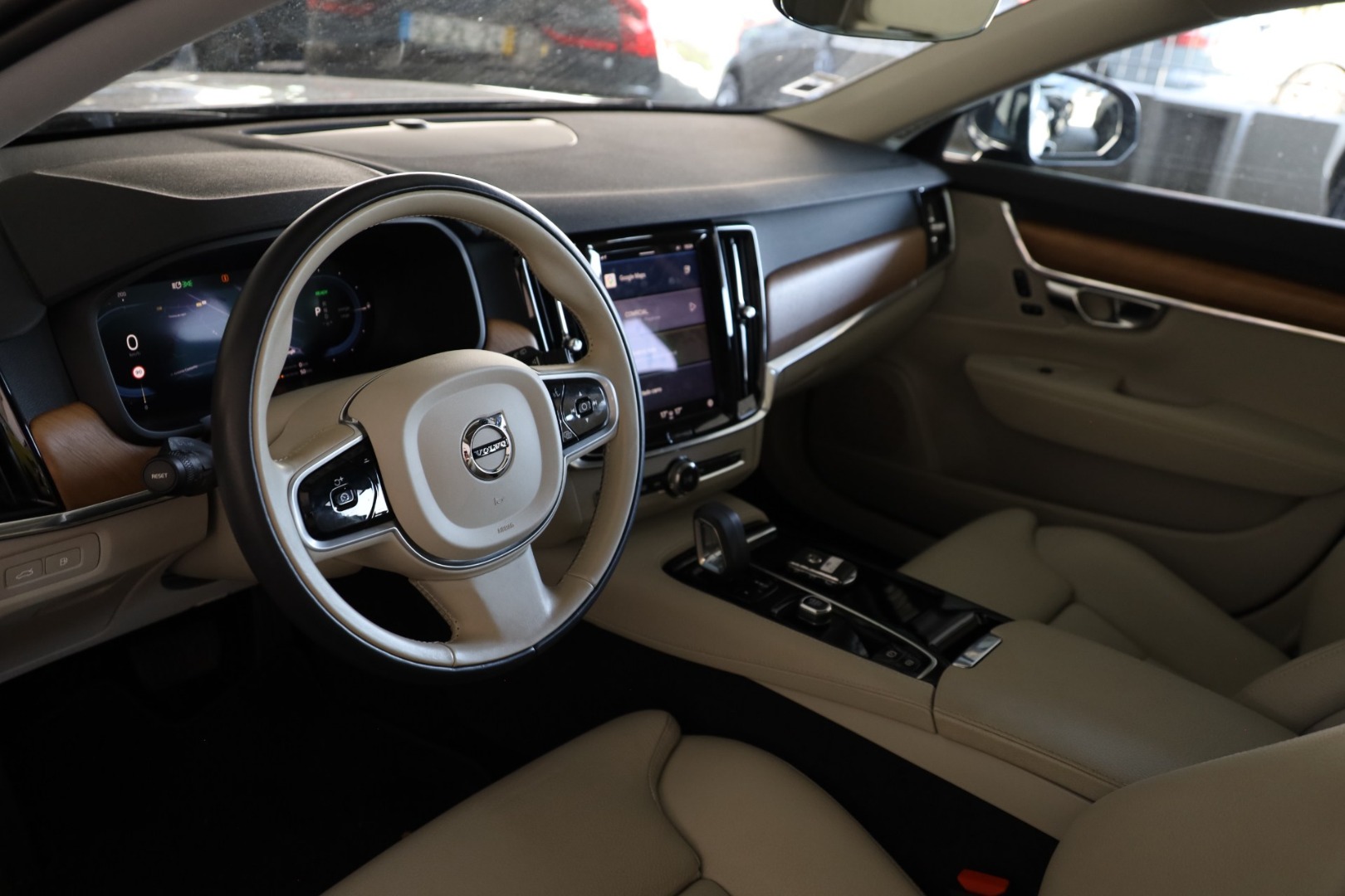 V90 T6 Híbrido Plug-in Inscription Expression