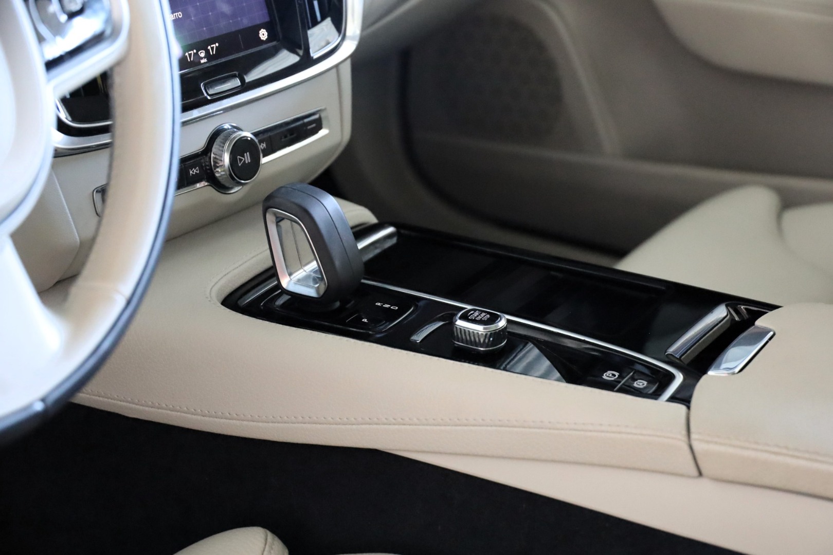 V90 T6 Híbrido Plug-in Inscription Expression
