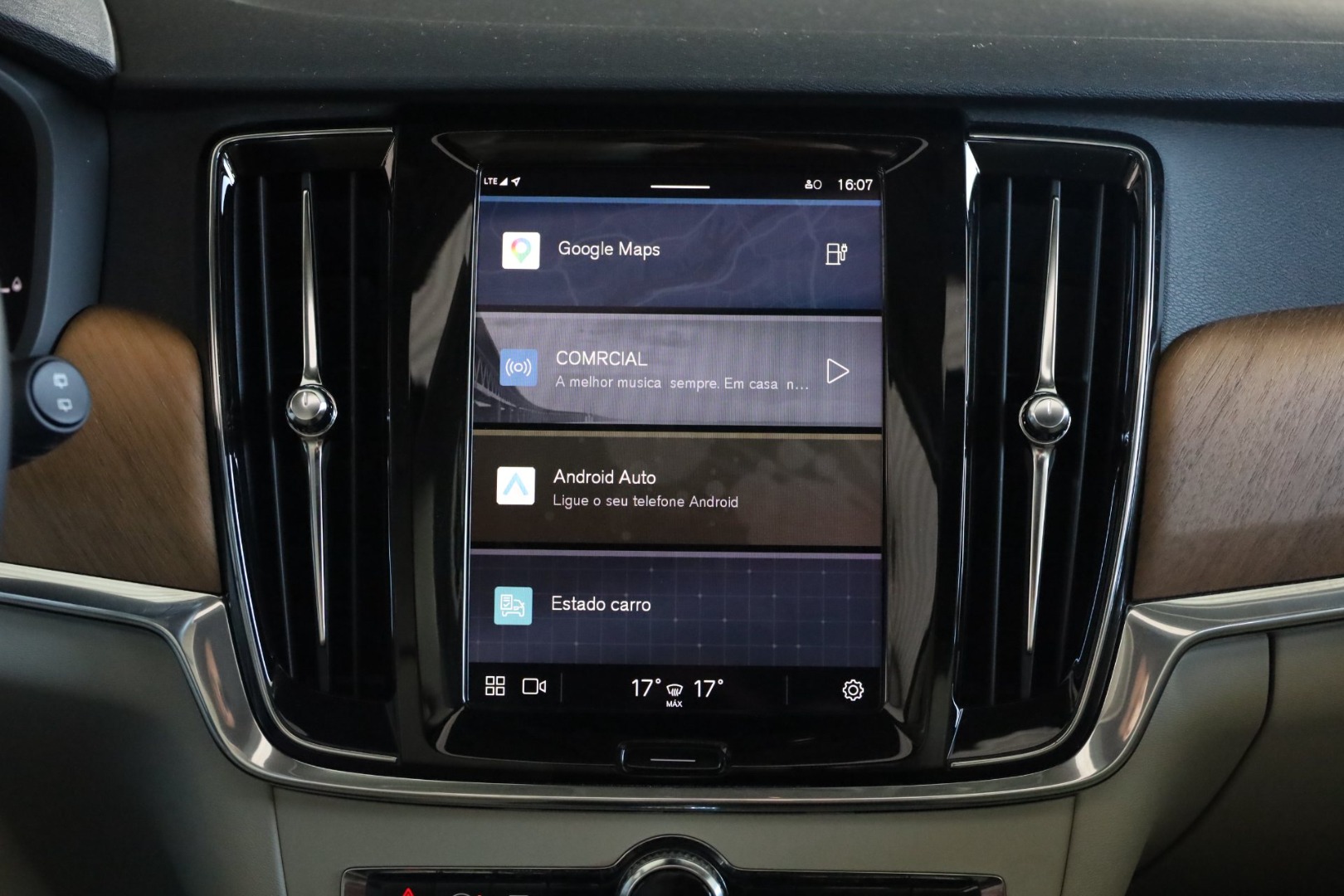 V90 T6 Híbrido Plug-in Inscription Expression